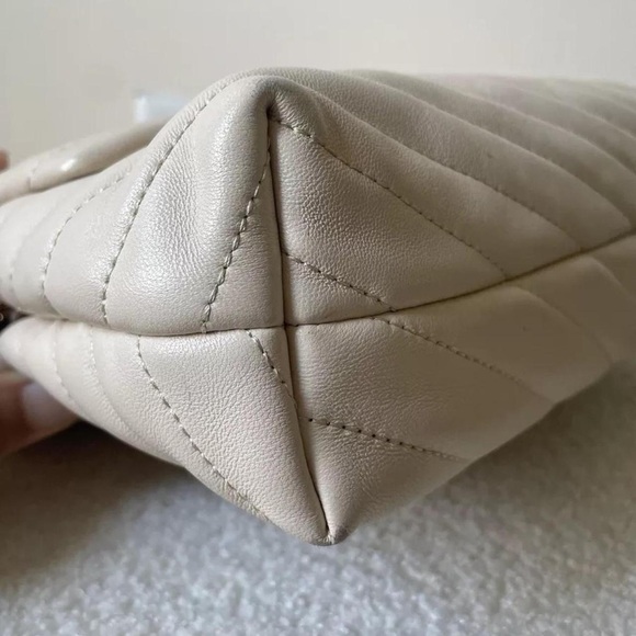 Tory Burch Cream Quilted Shoulder Bag - Picture 6 of 6